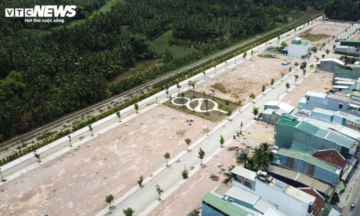 Lãnh đạo UBND Thị xã Hoài Nhơn cũng cho biết, hiện chủ đầu tư của dự án Khu đô thị Phúc Gia Tân cũng đang trình hồ sơ pháp lý lên UBND tỉnh Bình Định xét duyệt giấy phép xây dựng.