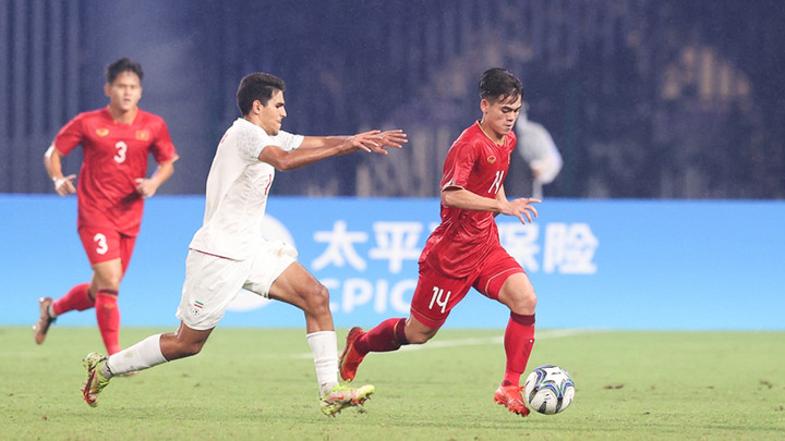 Bóng đá trẻ Việt Nam còn nhiều việc phải làm.