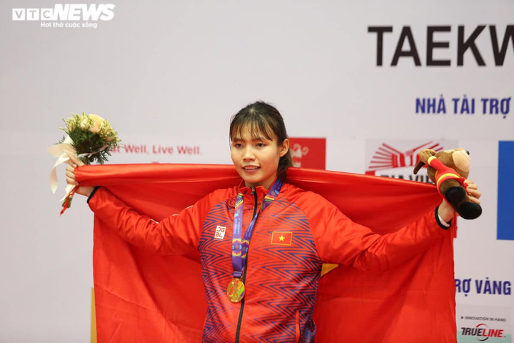 Bạc Thị Khiêm giành HCĐ.