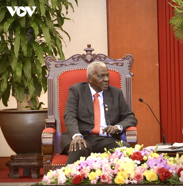 Chủ tịch Quốc hội Cuba Esteban Lazo Hernandez.