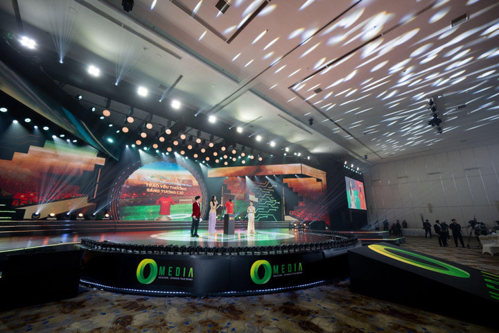 Hình ảnh trình diễn bộ công nghệ Bullet Time.