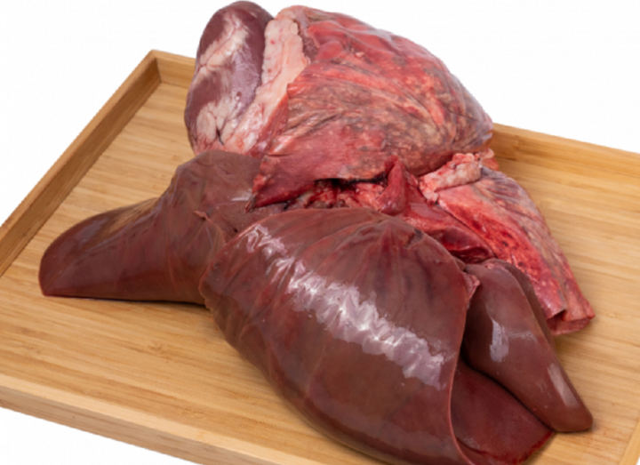 Những bộ phận nào của bò không nên ăn? Gan, phổi đứng đầu danh sách. (Ảnh: Sispremium)