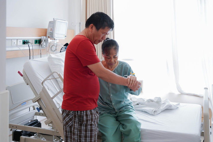 Bệnh nhân đã có thể đi lại, sinh hoạt cá nhân ổn định sau chưa đầy một tuần đối mặt với ranh giới sinh tử.