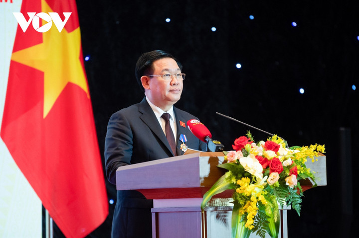 Chủ tịch Quốc hội Vương Đình Huệ phát biểu tại buổi lễ.