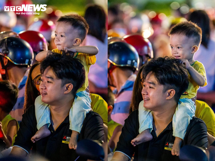 Ngạc nhiên, háo hức và vui sướng là tâm trạng thể hiện ngay trong ánh mắt của các bé với các tiết mục biểu diễn mang đậm màu sắc cổ truyền