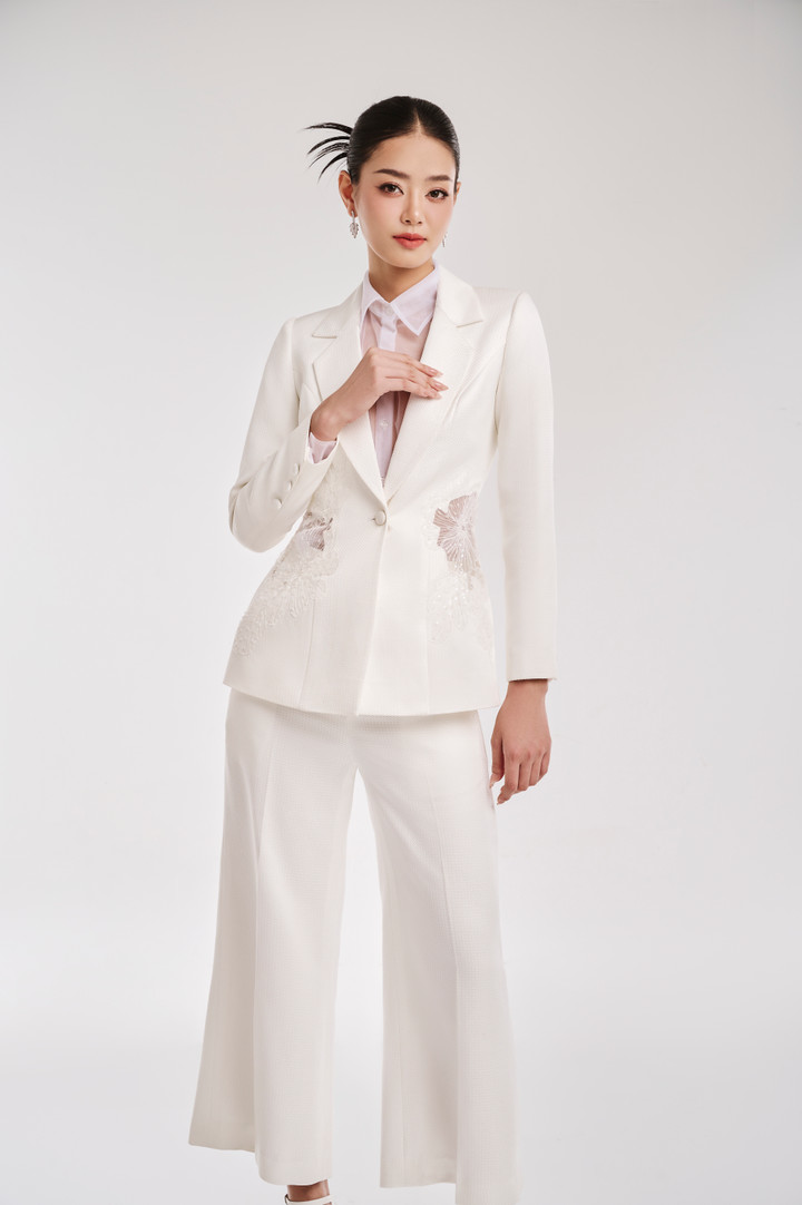 Các thiết kế của Lê Ngọc Lân tung ra lần này có tính ứng dụng cao.