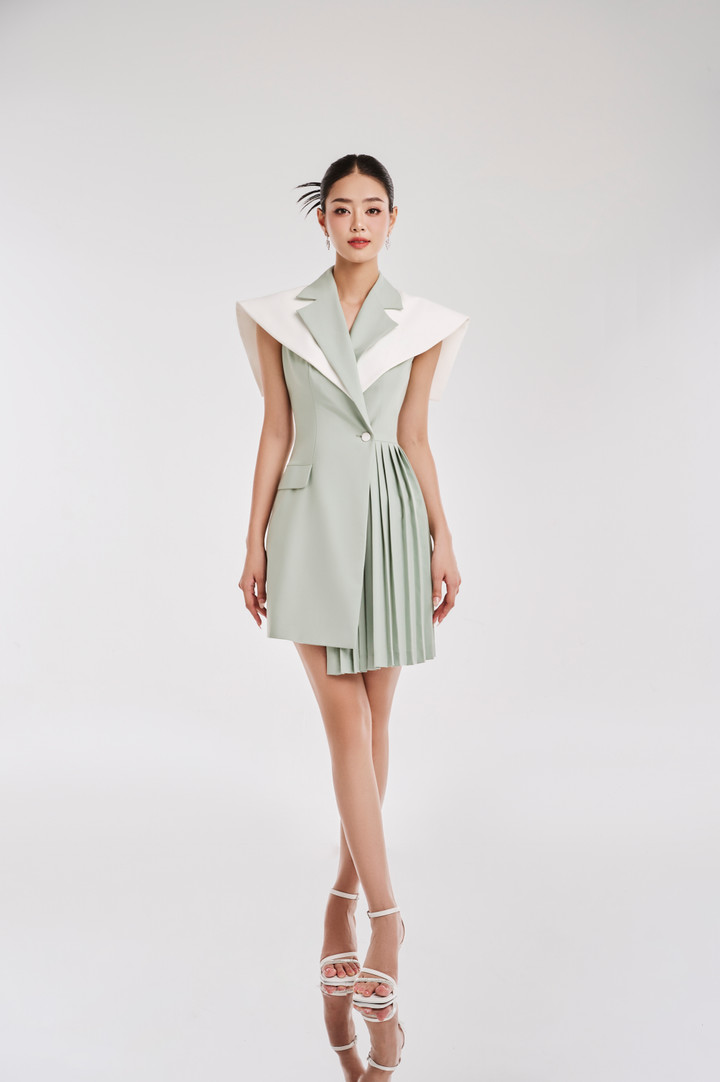 Á hậu Bùi Khánh Linh khoe vẻ quyền lực với trang phục Lê Ngọc Lâm - 3