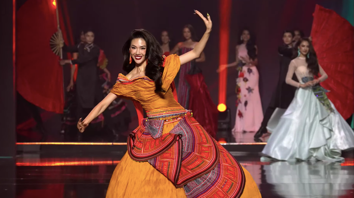 Thí sinh Bùi Quỳnh Hoa.