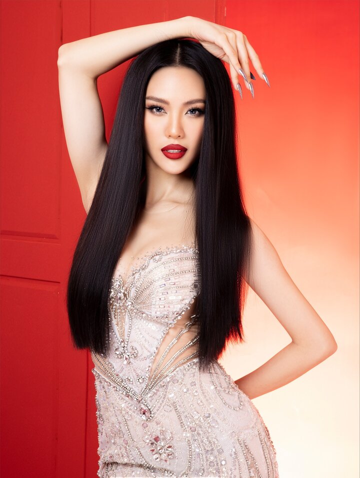 Quỳnh Hoa từng thi Hoa hậu Hoàn vũ Việt Nam tới 3 lần.