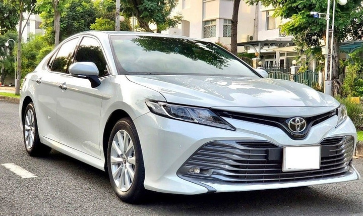 Toyota Camry 2.0G là một phiên bản của mẫu xe sedan Toyota Camry. (Ảnh: Toyota Thái Hòa Từ Liêm)