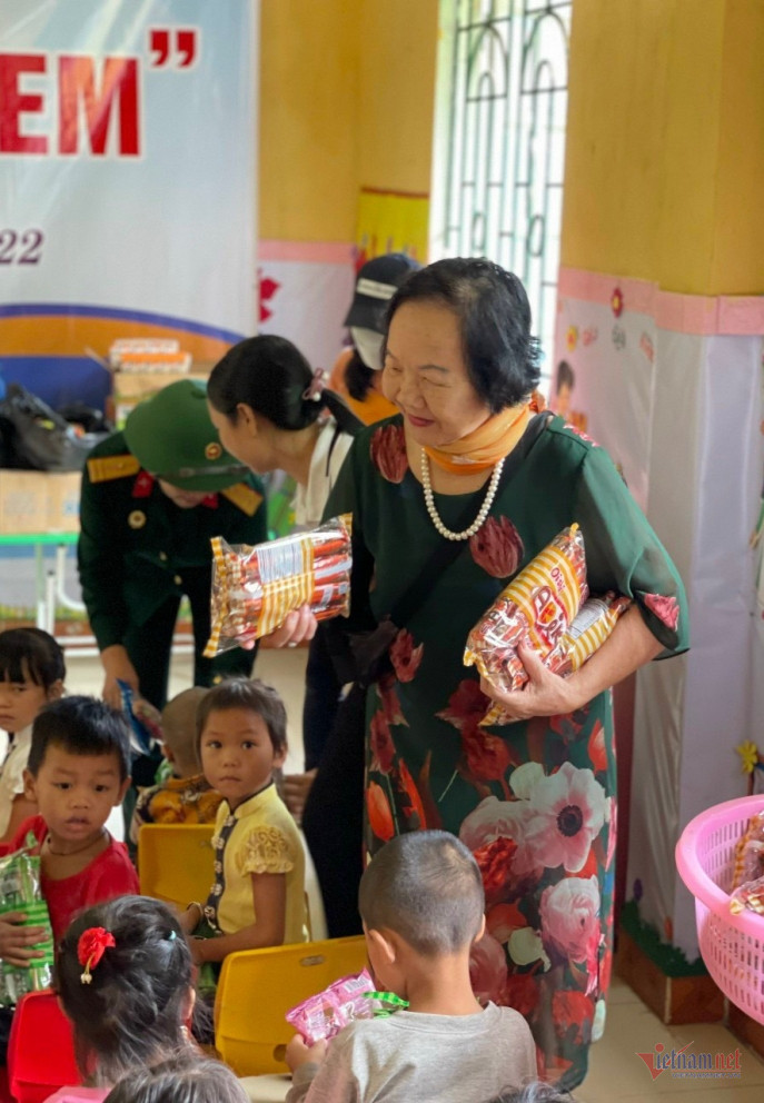 NSƯT Đức Lưu dành thời gian tuổi già cho công việc thiện nguyện và các chuyến du lịch.