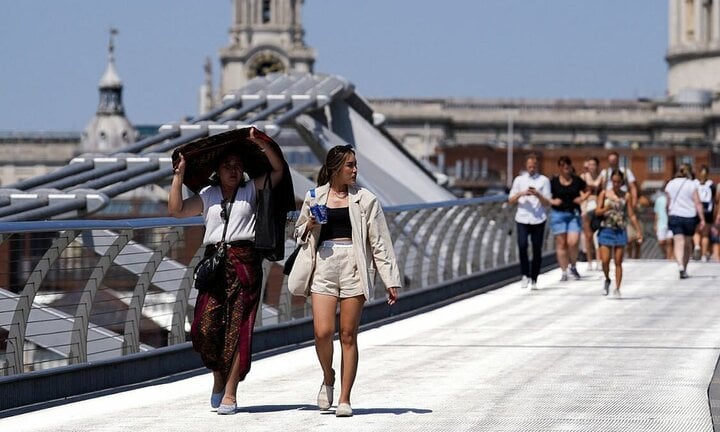 Các nước châu Âu trải qua giai đoạn nắng nóng kỷ lục. (Ảnh: Reuters)