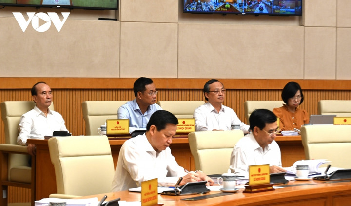 Phiên họp Chính phủ thường kỳ tháng 9/2023 được tổ chức theo hình thức trực tiếp kết hợp trực tuyến đến điểm cầu 63 địa phương.