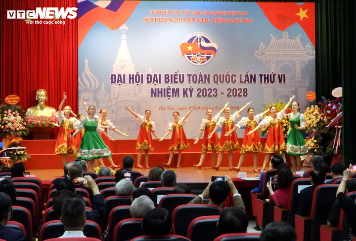 Quan hệ đối tác chiến lược với LB Nga là một trong những ưu tiên hàng đầu - 3