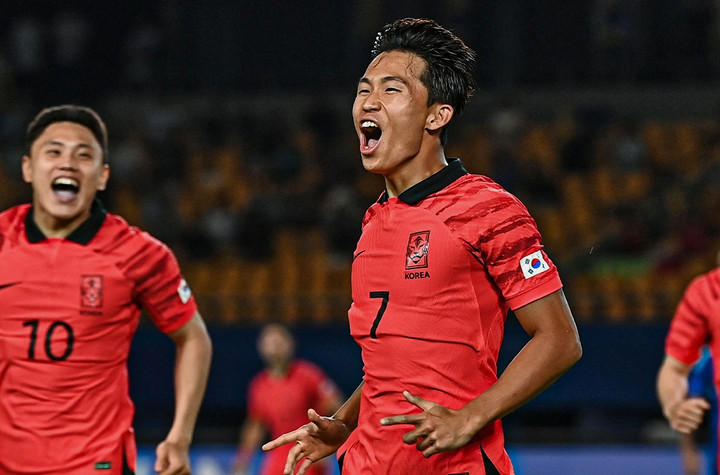 Ngôi sao Jeong Woo-yeong của Olympic Hàn Quốc.