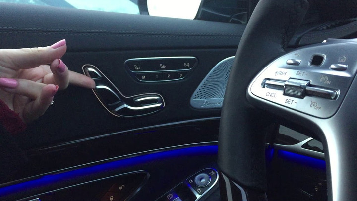 Cách sử dụng chức năng nhớ vị trí ghế trên ô tô khá đơn giản và dễ thao tác. (Ảnh: VLR)