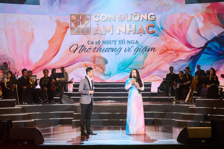 Chương trình "Con đường âm nhạc" tôn vinh NSƯT Tố Nga.