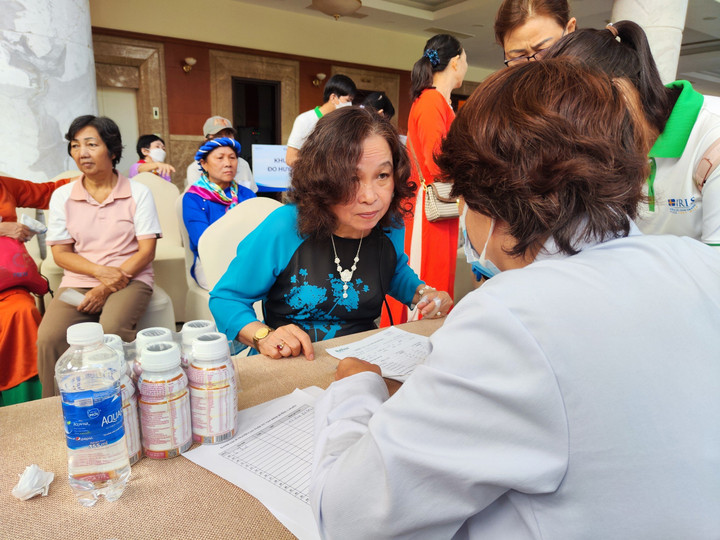 Värna tổ chức tư vấn sức khỏe và dinh dưỡng cho 1.000 người cao tuổi - 3