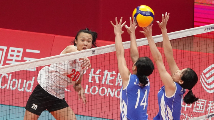 Đội tuyển bóng chuyền nữ Việt Nam vào bán kết ASIAD 19. (Ảnh: Bùi Lượng)