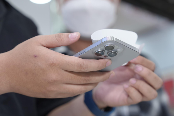 Đại lý bán lẻ cam kết iPhone 15 series sẵn hàng, giao ngay.