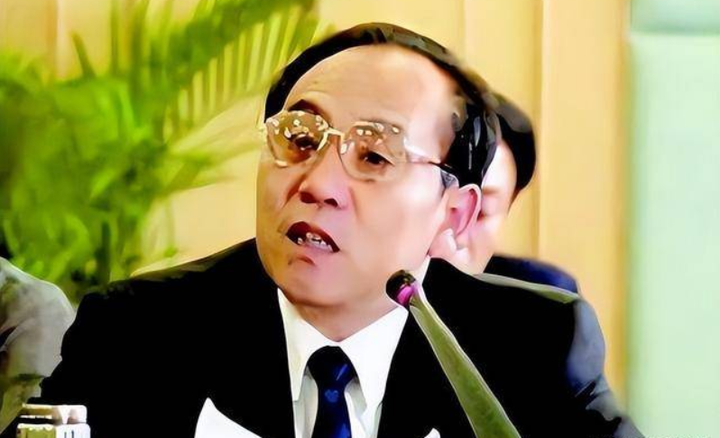 Phó tỉnh trưởng Hà Nam Lữ Đức Bân. (Ảnh: Sohu)