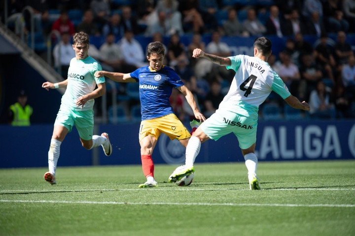 Elche chạm trán FC Andorra tại giải Hạng 2 Tây Ban Nha.