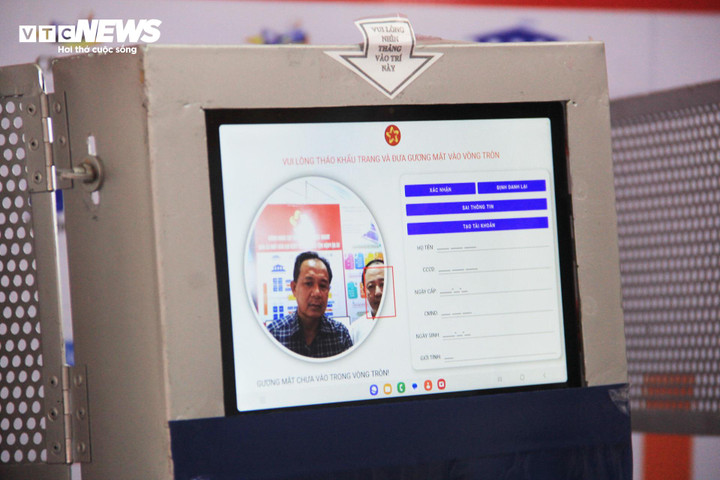 Trưng bày, mua, bán sản phẩm nông nghiệp trên sàn thương mại điện tử; Đăng ký khám chữa bệnh từ xa; Các nền tảng số phục vụ quản trị doanh nghiệp, quản lý doanh nghiệp nhỏ và siêu nhỏ; Các ứng dụng trí tuệ nhân tạo nhiều lĩnh vực trong cuộc sống.