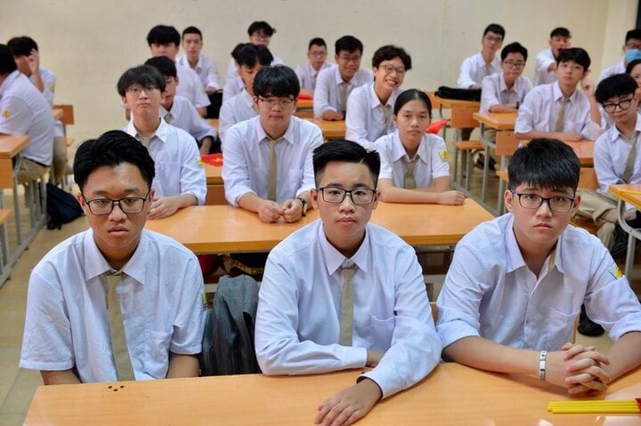 Quá tải sĩ số, Hà Nội xin tăng từ 45 lên thành 50 học sinh/lớp. (Ảnh minh hoạ: GDTĐ)