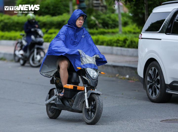 Từ 30/11 có mưa, nền nhiệt giảm mạnh từ ngày 1/12. (Ảnh: Đắc Huy)