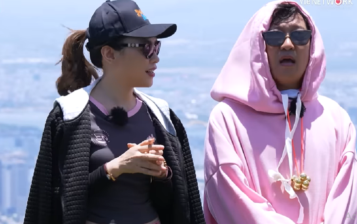 Mỹ Tâm nói lời xin lỗi với các bạn chơi.