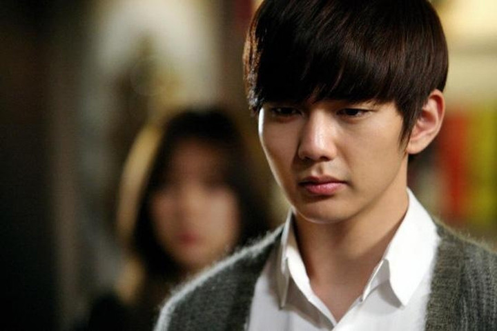 Bố mẹ người yêu muốn tôi có nhà, có xe mới được cưới. (Ảnh minh họa)