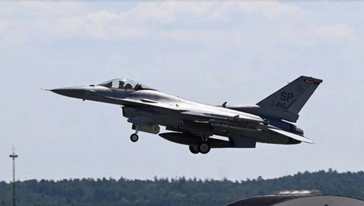 Máy bay chiến đấu F-16. (Ảnh: Reuters)