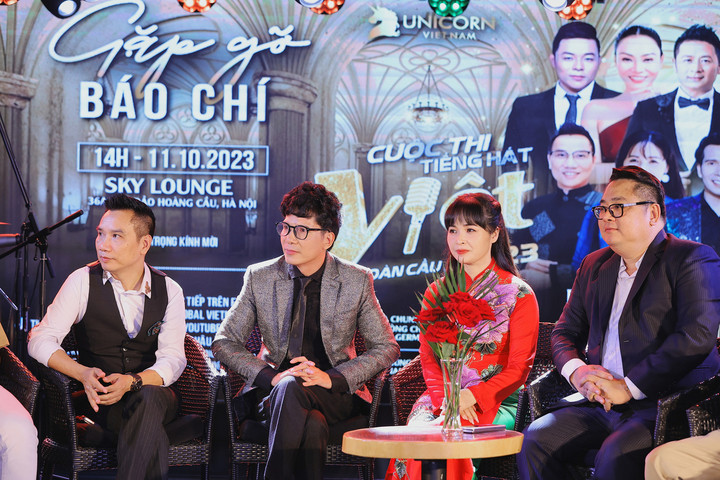 Ban tổ chức công bố cuộc thi "Tiếng hát Việt toàn cầu" lần đầu được tổ chức.