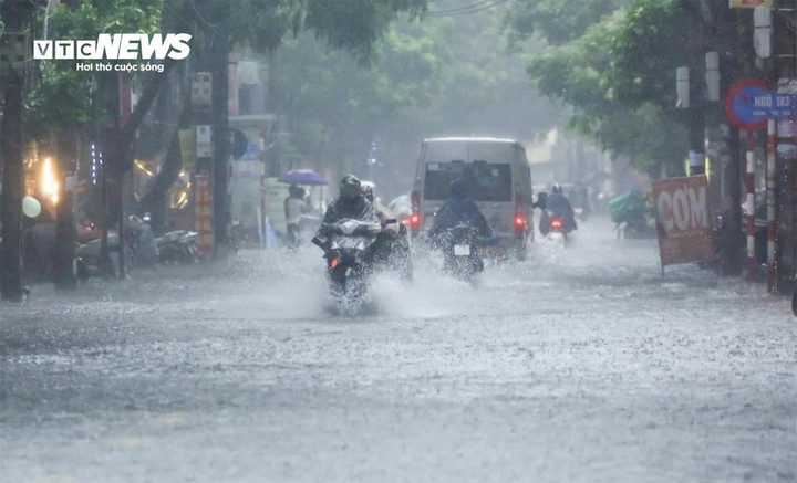 Mưa lớn ở miền Trung còn diễn biến phức tạp và kéo dài. (Ảnh minh hoạ: Quốc Anh)