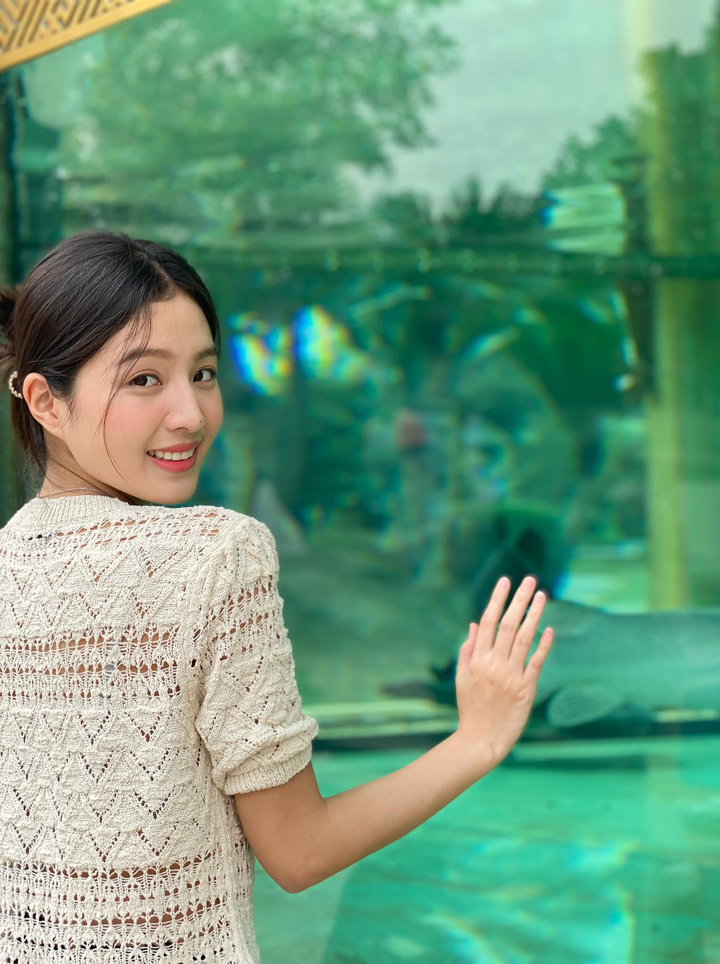 Hiện tại, Bích Ngọc vào Nam lập nghiệp, theo đuổi sự nghiệp diễn xuất.