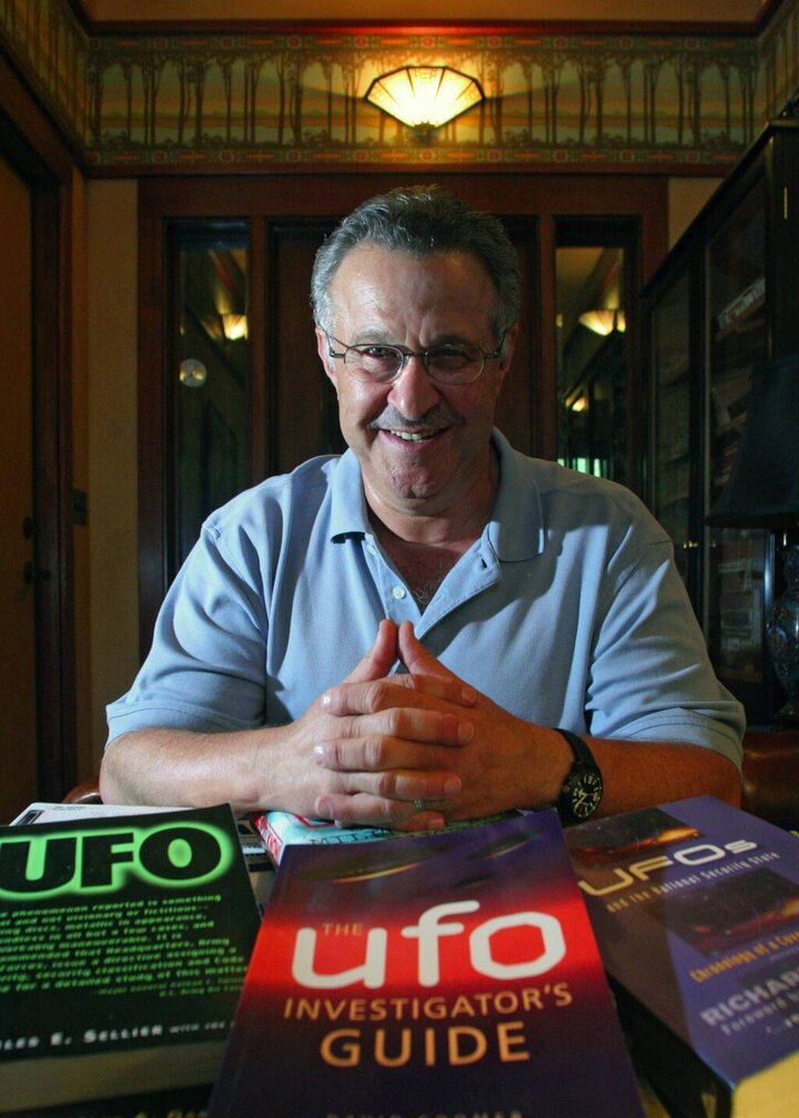Jim Ledwith được biết đến nhiều hơn ở Sonoma với cái tên “UFO Jim”. Ông ấy sẽ chia sẻ chuyên môn của mình tại Trung tâm Cộng đồng Sonoma. (Ảnh: Robbi Pengelly/Index-Tribune)