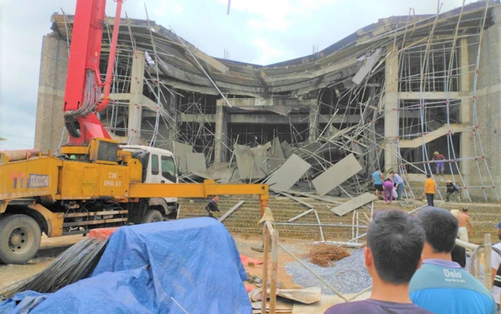 Công trình Trung tâm Văn hóa huyện Tuyên Hóa vụ sập giàn giáo