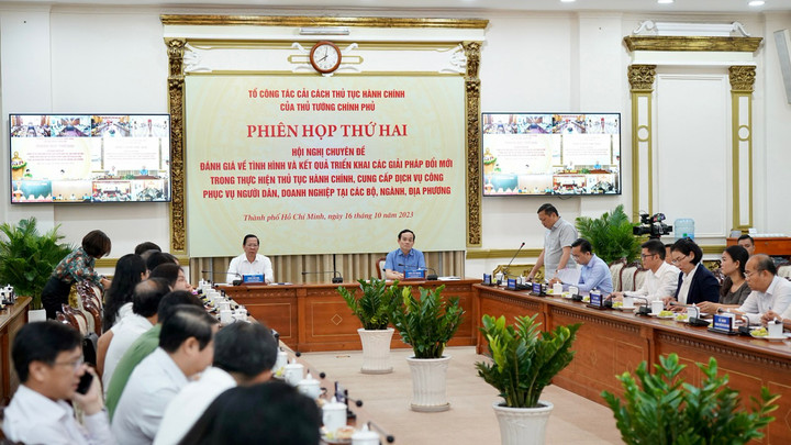 Toàn cảnh phiên họp. (Ảnh: VGP).