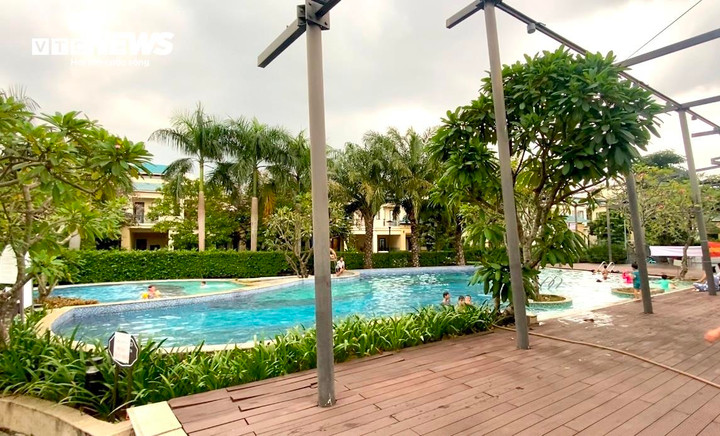 Khu hồ bơi xây sai quy hoạch.