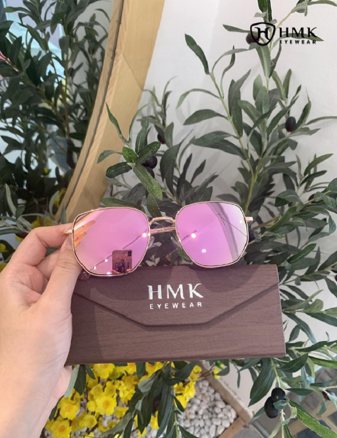 Mắt kính HMK sở hữu nhiều công nghệ tròng kính tiên tiến - 2