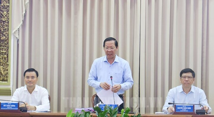 Chủ tịch Phan Văn Mãi phát biểu tại hội nghị. (Ảnh: Minh Hiệp)