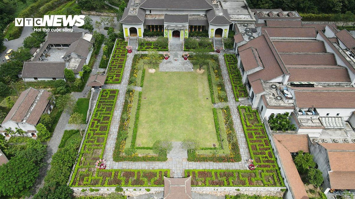 Ngôn ngữ kiến trúc cung Trúc Lâm tiếp nối giá trị văn hóa, tinh thần, thiên nhiên của đất nước và con người Việt Nam, tạo cảm giác gần gũi, thân thuộc với tinh thần, tâm hồn người Việt.