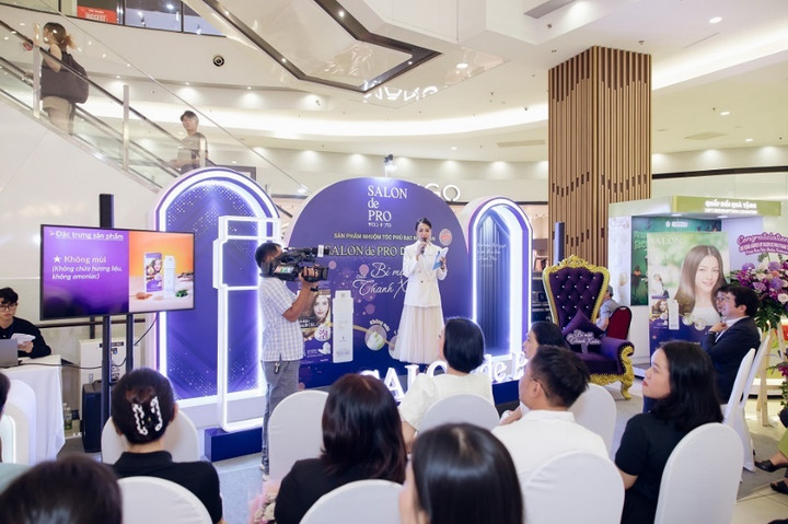 SALON de PRO ra mắt sản phẩm nhuộm tóc phủ bạc không mùi dạng bọt - 1