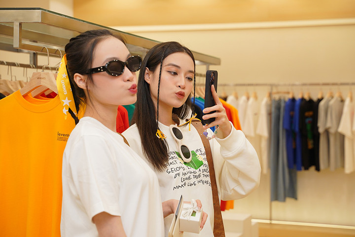 Có gương mặt xinh đẹp, Ánh Vy đang sở hữu hơn 157 nghìn lượt theo dõi và 3,7 triệu lượt thích trên kênh TikTok cá nhân.