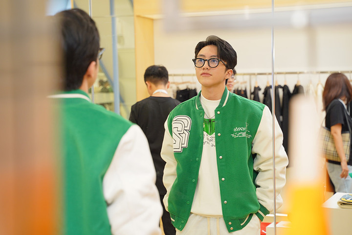 Bạn gái rapper Obito cá tính với kiểu trang điểm ‘không chân mày’ - 7