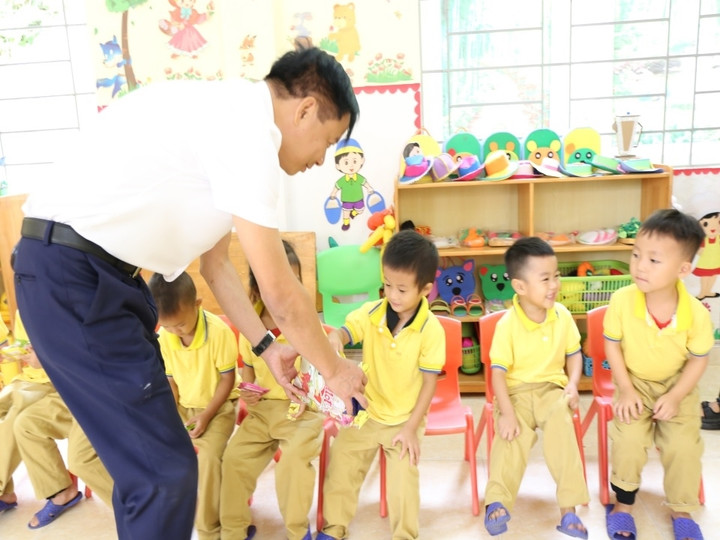 PC Lào Cai đồng hành cùng xã Nậm Tha xây dựng nông thôn mới - 3