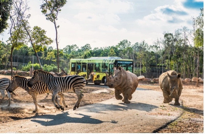 Phú Quốc thu hút khách du lịch trong mùa đẹp nhất năm.
