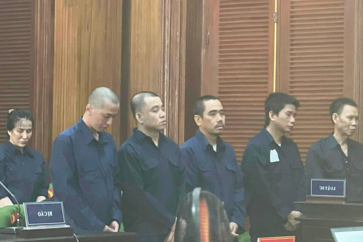 Hình ảnh các bị cáo tại phiên tòa.