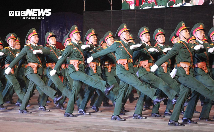 Màn trống hội lớn nhất Việt Nam tại Lễ kỷ niệm 60 năm thành lập tỉnh Quảng Ninh - 3