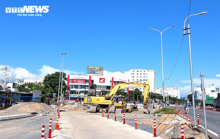 Dự án các tuyến cống chuyển nước mưa từ phía biển về hướng sông Hàn để xử lý gấp rút thi cộng để hoàn thành trong năm 2023.